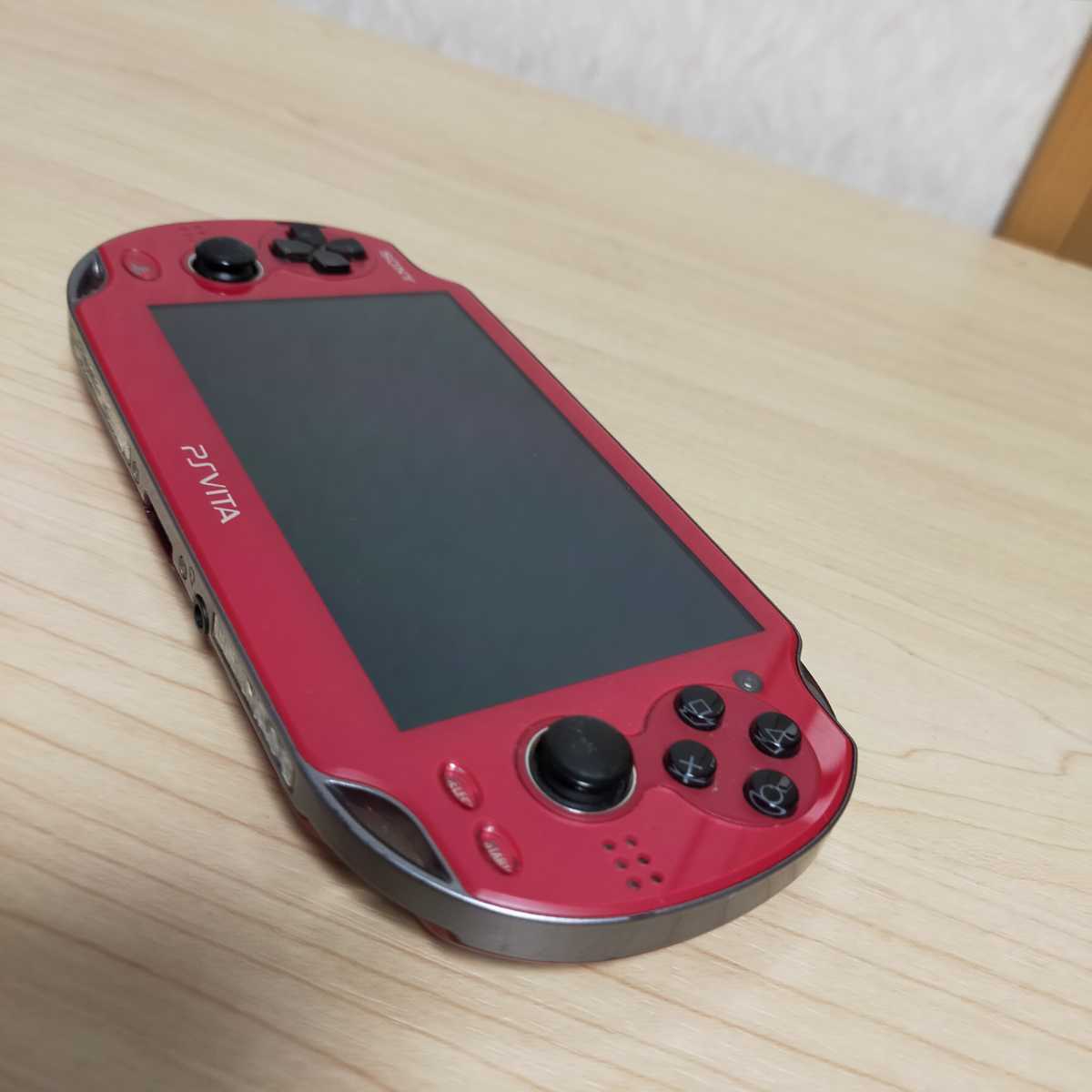 送料無料 SONY PS Vita PCH-1000 Wi-Fiモデル コズミックレッド Play station cosmic red 3G ソニー  メモリーカード 4GB付 動作確認済
