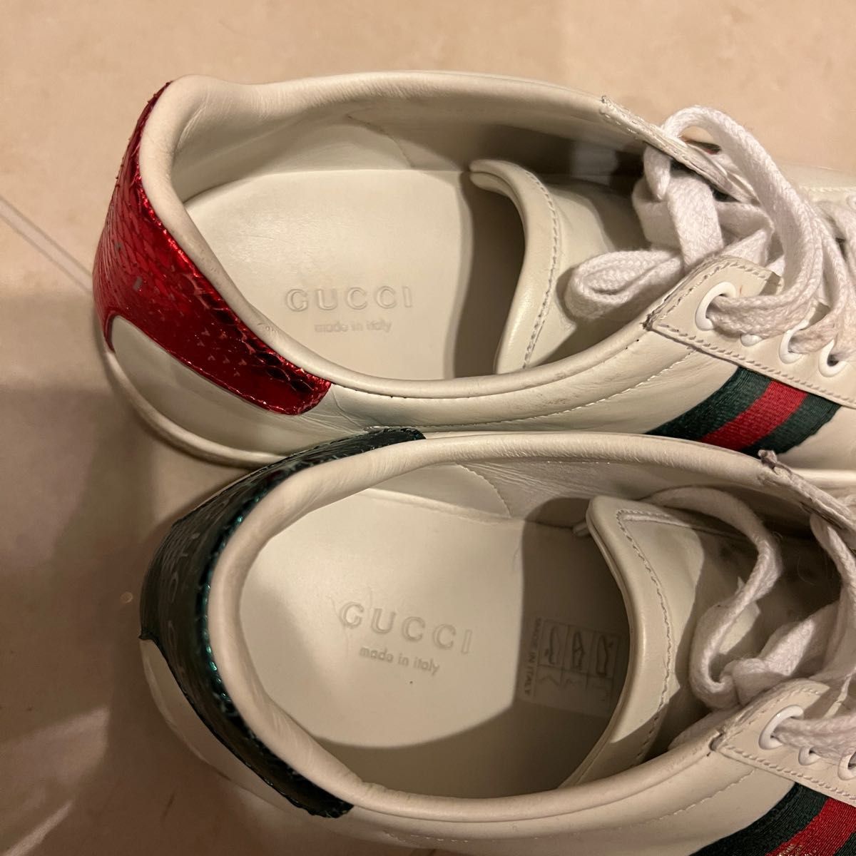 GUCCI エンブロイダリー付き ウィメンズ スニーカー | noonanwaste.com