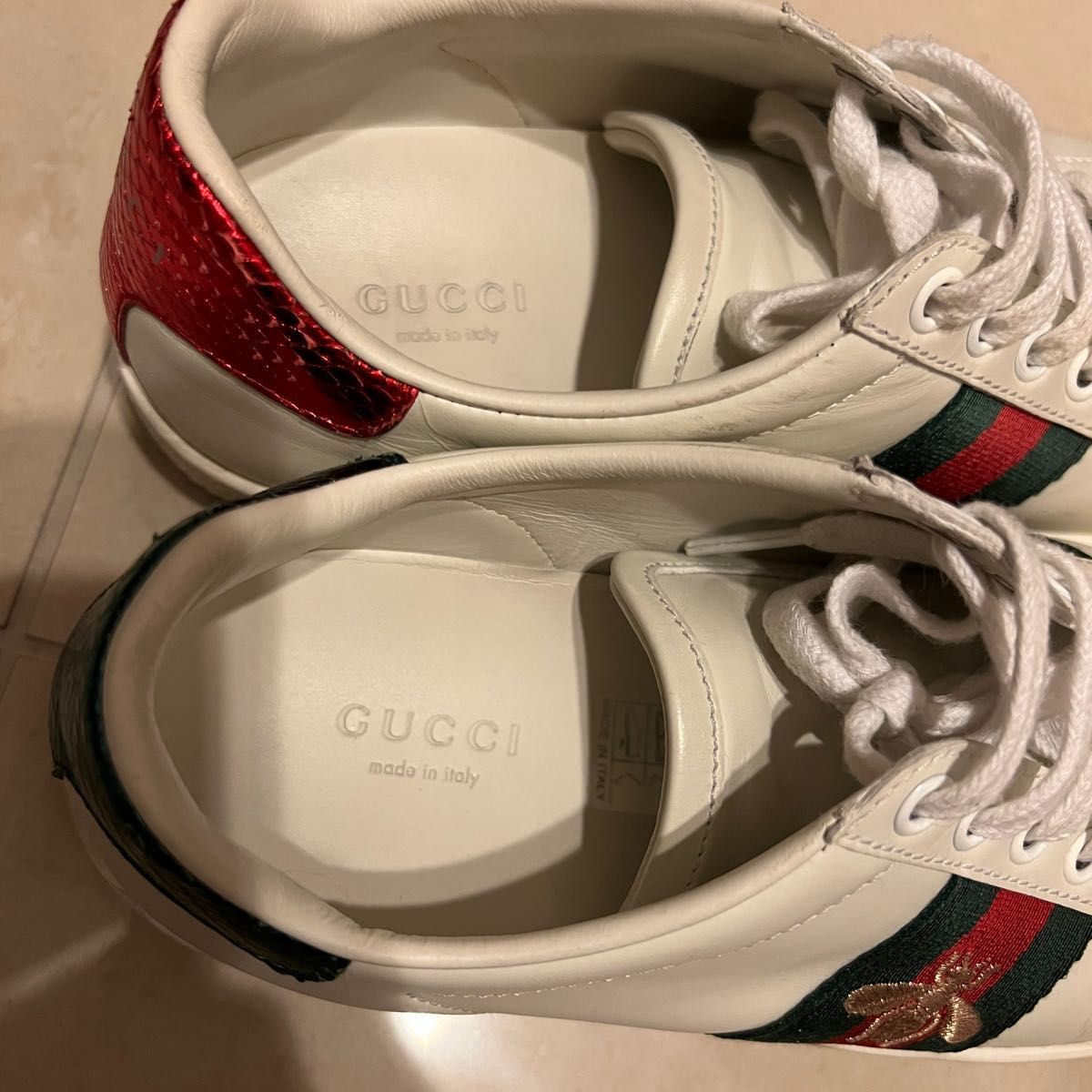 GUCCI エンブロイダリー付き ウィメンズ スニーカー | alfasaac.com
