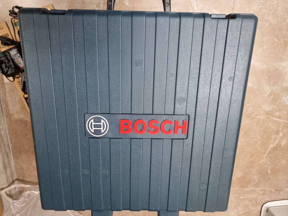 未使用 BOSCH ボッシュ 18V ハンマードリル ハツリ 集塵システム 専用