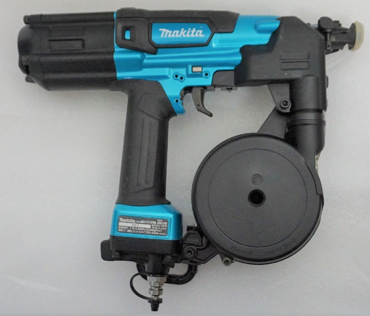 高圧エアビス打ち機 エアダスタ付 MAKITA AR411HRM 工具