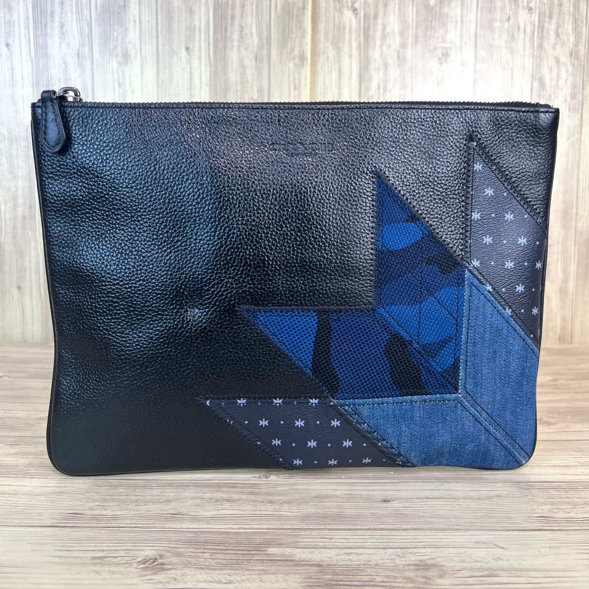 希少】COACH(コーチ) レザー クラッチバッグ デニムパッチ 希少】COACH(コーチ) レザー クラッチバッグ デニムパッチ