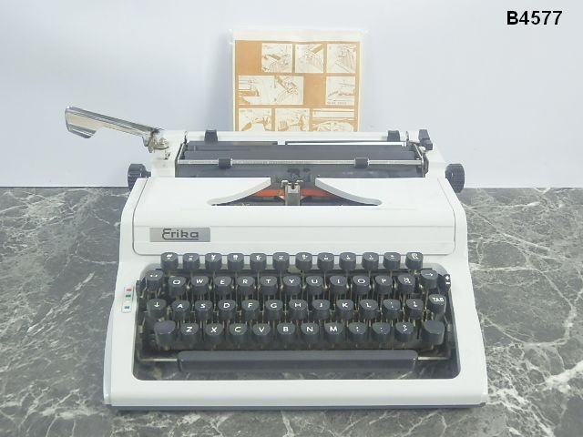 B4577M Erika 英文タイプライター Mod.106 ドイツ製 印字できました レトロ アンティークの画像1