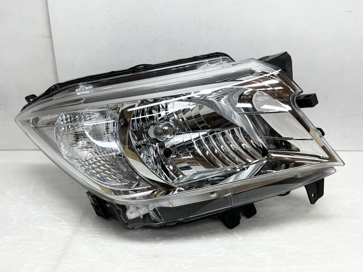 ☆良品 送料込☆即決 ソリオ MA36S 純正 HID 右 ヘッドライト ランプ