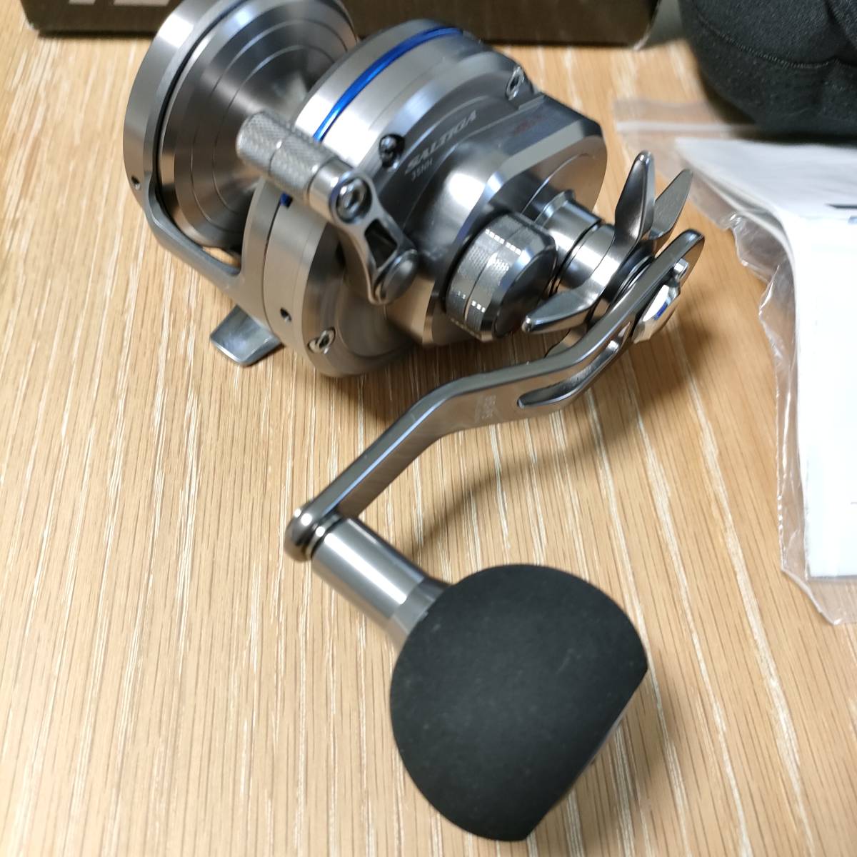未使用品 ダイワ '15 ソルティガ 35NH 右巻 DAIWA SALTIGA 6 4 1 PE4号