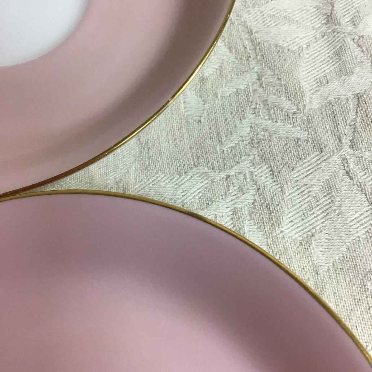 2客 大倉陶園 色蒔き ピンク蒔き 桜色 カップ&ソーサー 2客 大倉陶園 色蒔き ピンク蒔き 桜色 カップ&ソーサー