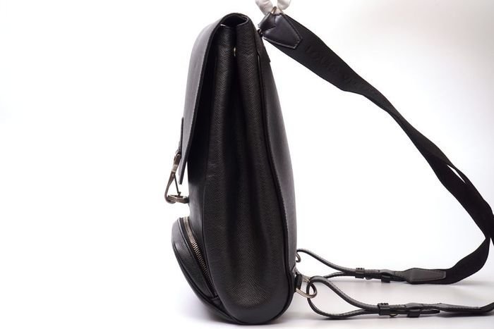 素晴らしい品質 ルイヴィトン Louis Vuitton タイガ カシアー リュック