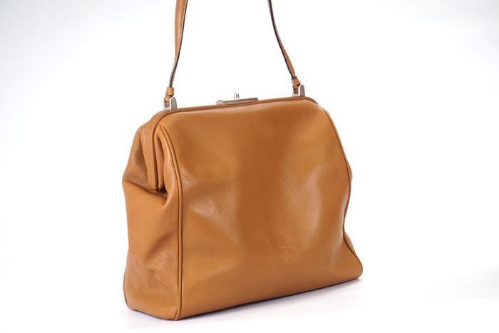 【極美品】プラダ PRADA トートバッグ セミショルダーバッグ 薄茶 レディース レザー鞄 かばん 5195_正規品のみを取り扱っております。