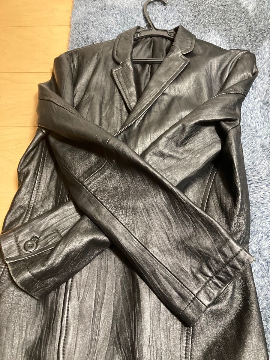 ニコルのラム革製シワ加工ジャケット。  ラムレザージャケット　サイズＭ　黒　
