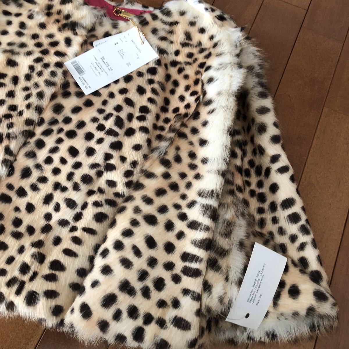 未使用】 定価13万 ドレスキャンプ キッド レオパード ファー ポンチョ-