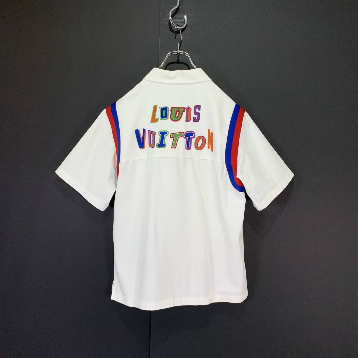 2021AW LOUIS VUITTON × NBA ルイヴィトン バック ロゴ 半袖 シャツ size S RM212M EV9 HLS11W 国内正規品_画像4