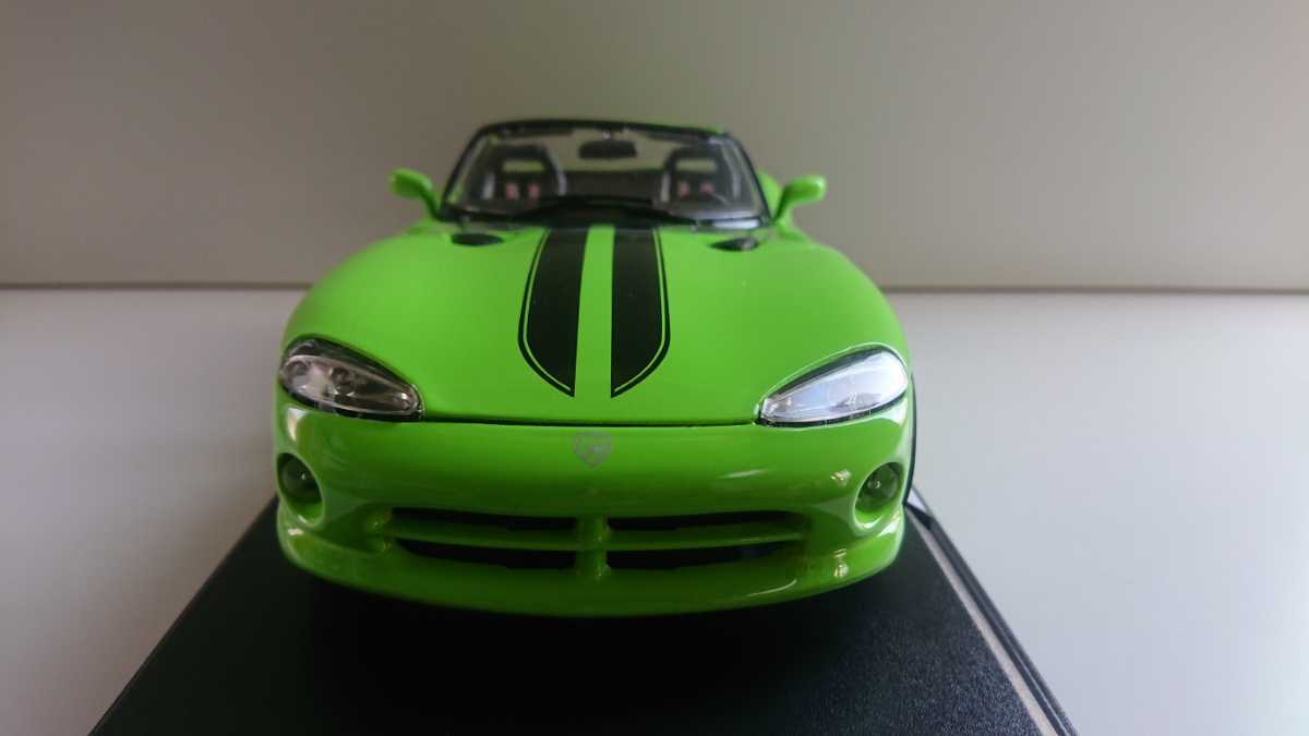  Maisto 1/18* Dodge wiper RT/10 *Dodge Viper RT/10