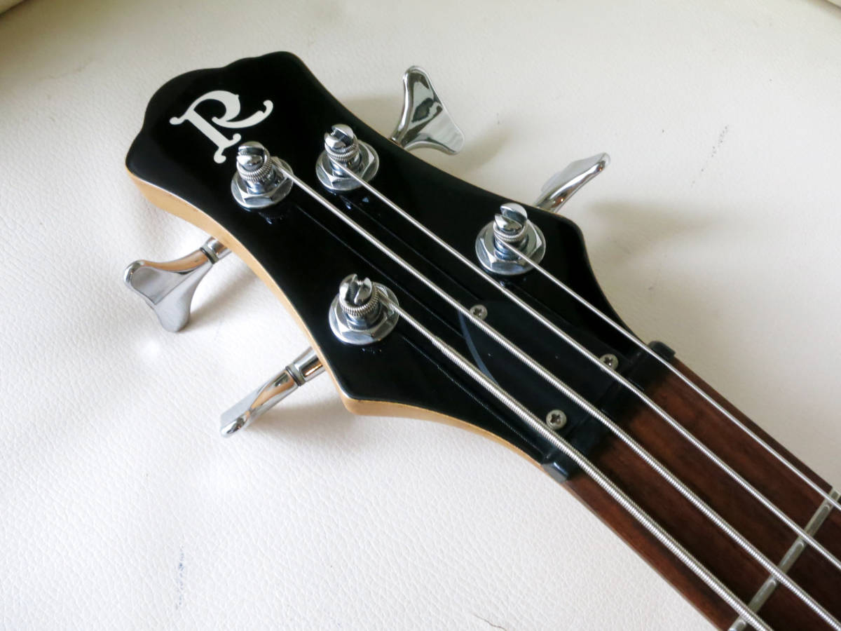 4553】 B.C.Rich モッキンバード ベース 黒 角欠けなし 楽器/器材