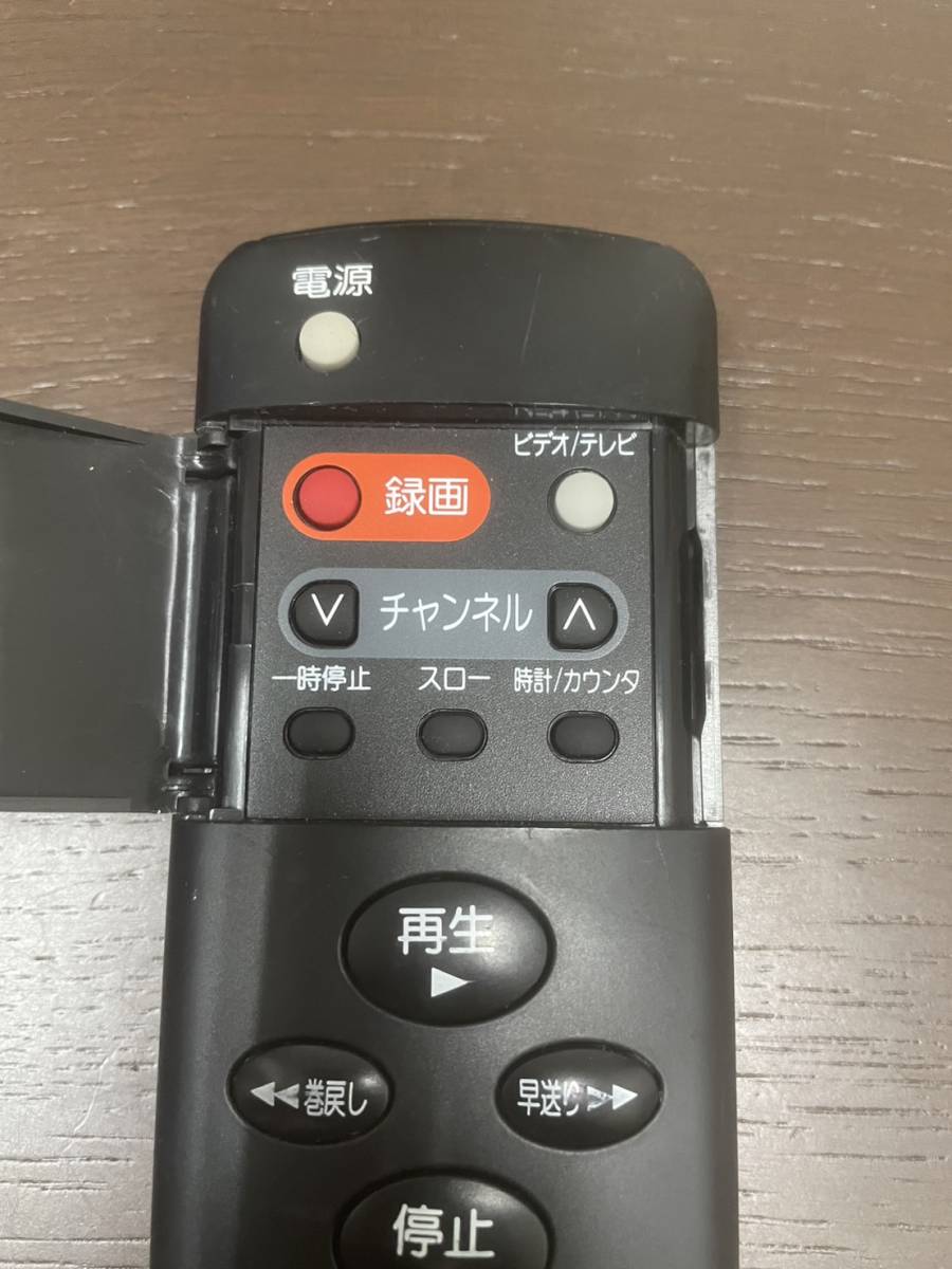 G-40 【動作確認済み】Panasonic VTR リモコン VEQ1105_画像2