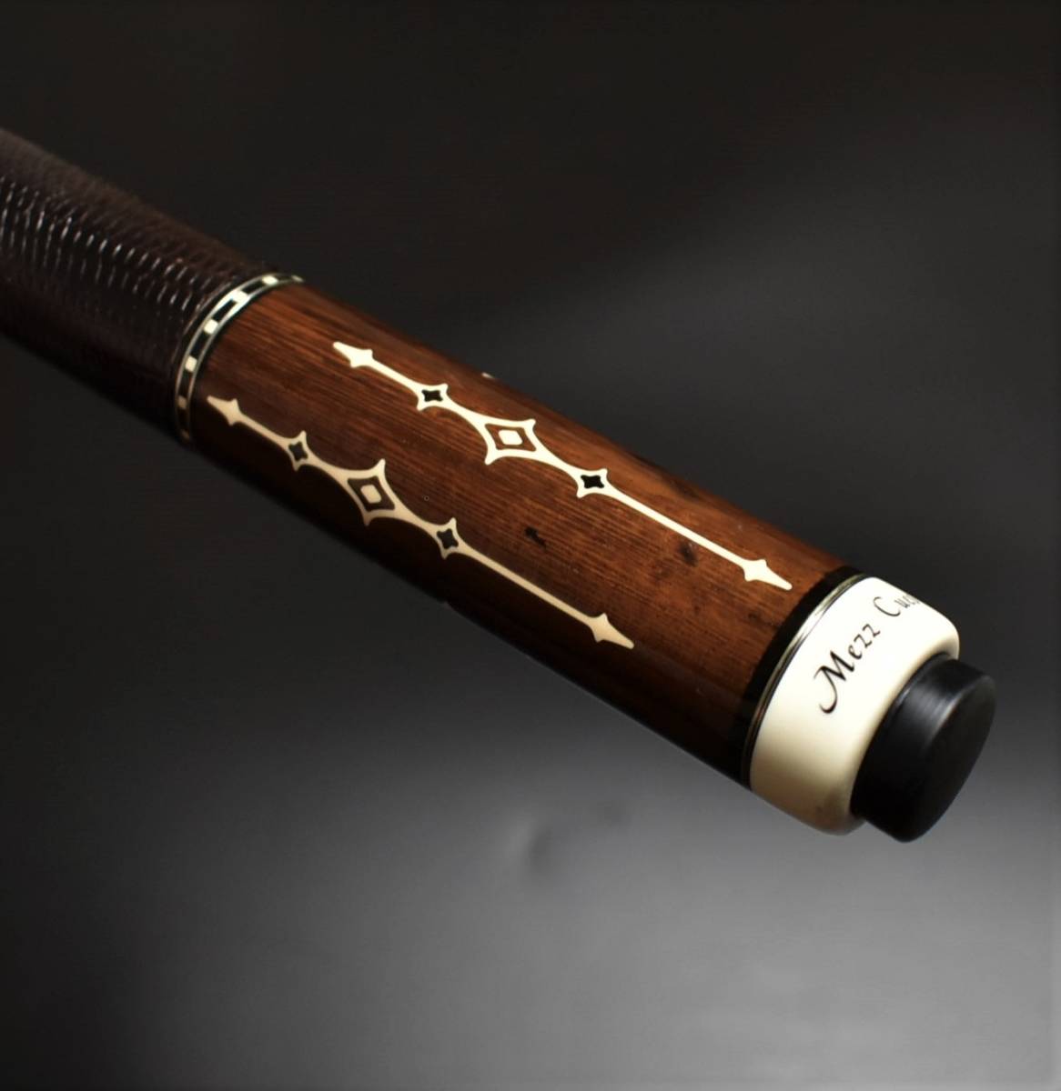 Yahoo!オークション - 即決 Mezz Cue メッヅ EC-J2 リザード本革 Yahoo!オークション - 即決 Mezz Cue メッヅ EC-J2 リザード本革