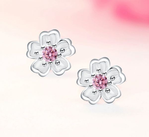 【美品】美しい桜■希少なピンクダイヤモンドピアス■《0.5ct》★プラチナ★の画像1