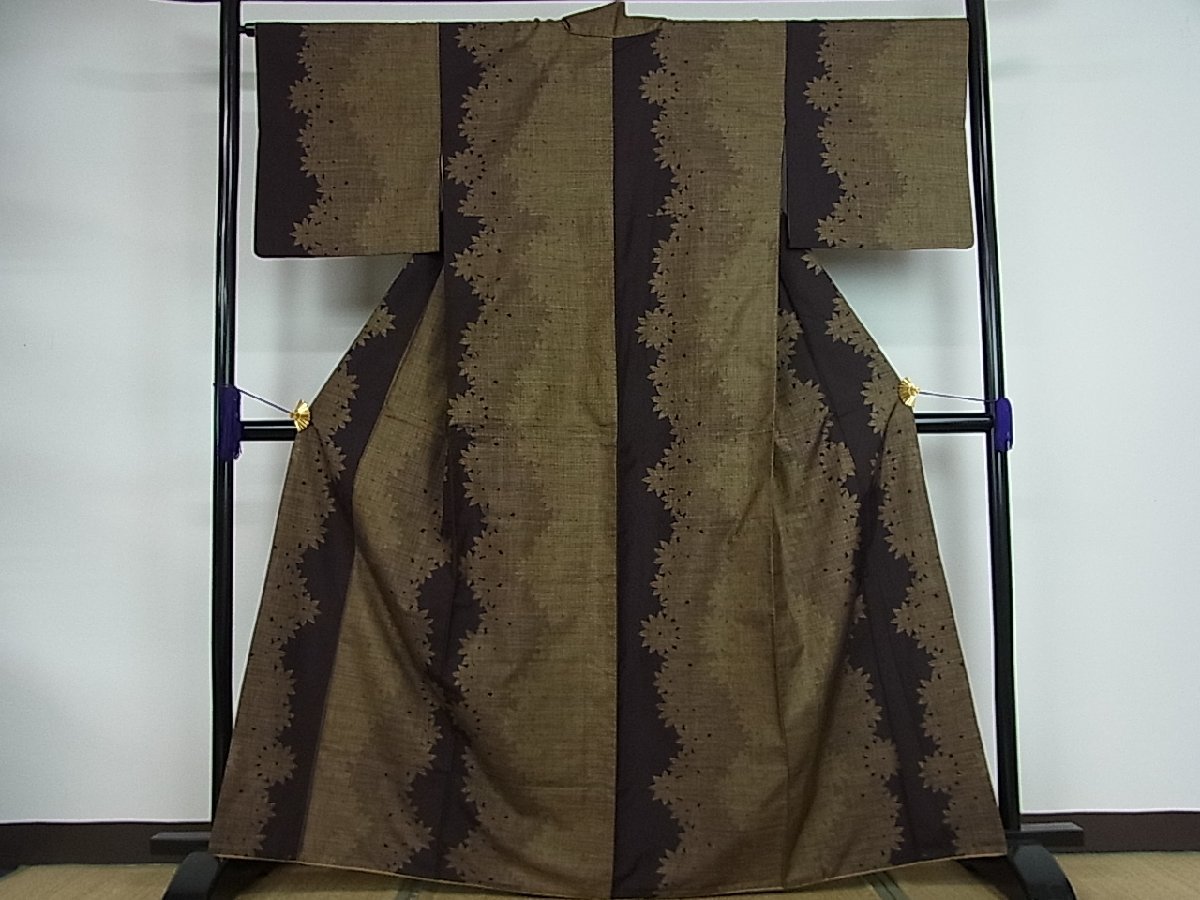 □平和屋□本場大島紬 地空き 泥染め 9マルキ 舞蝶文 やまと誂製 逸品