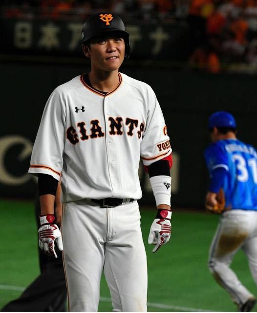 最終値下げ　即決　読売ジャイアンツ ユニフォーム 坂本勇人 プロコレ アンダーアーマー 巨人_画像8