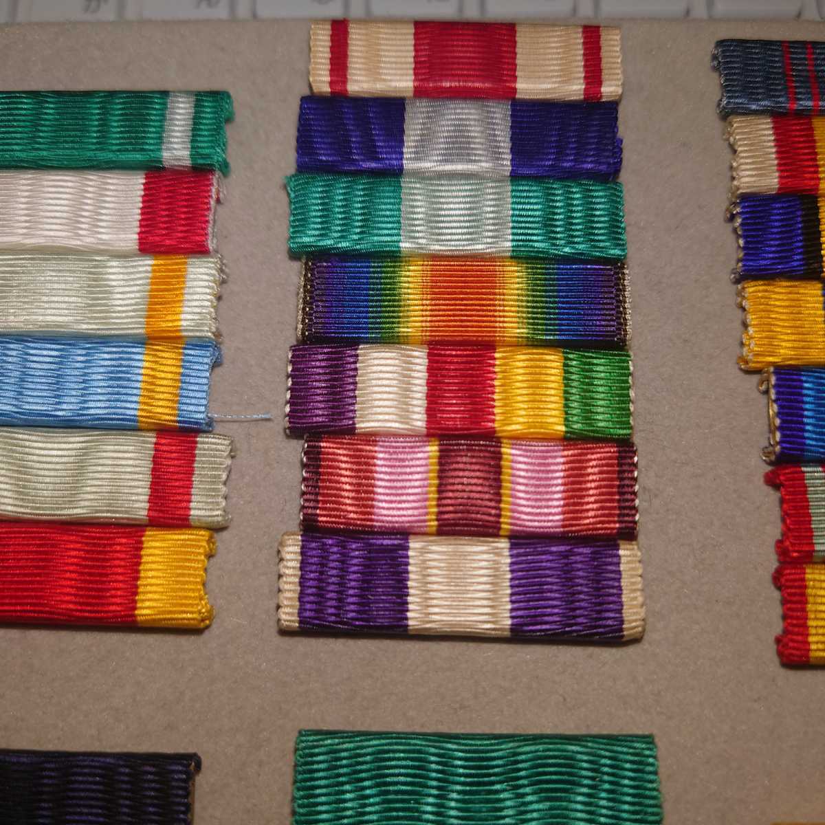 自衛隊の防衛記念章じゃなく旧日本軍略綬リボンを米軍式に組み付けた物です。金鵄、旭日、瑞宝章、褒章他の画像3