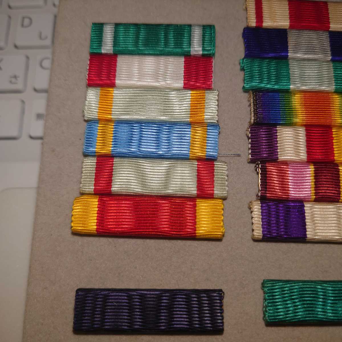 自衛隊の防衛記念章じゃなく旧日本軍略綬リボンを米軍式に組み付けた物です。金鵄、旭日、瑞宝章、褒章他の画像2