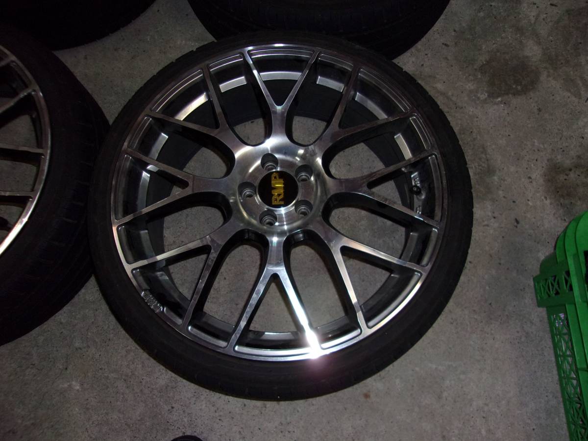 引き出物 ZVW30 プリウスに使用していた RMP 19インチホイールです