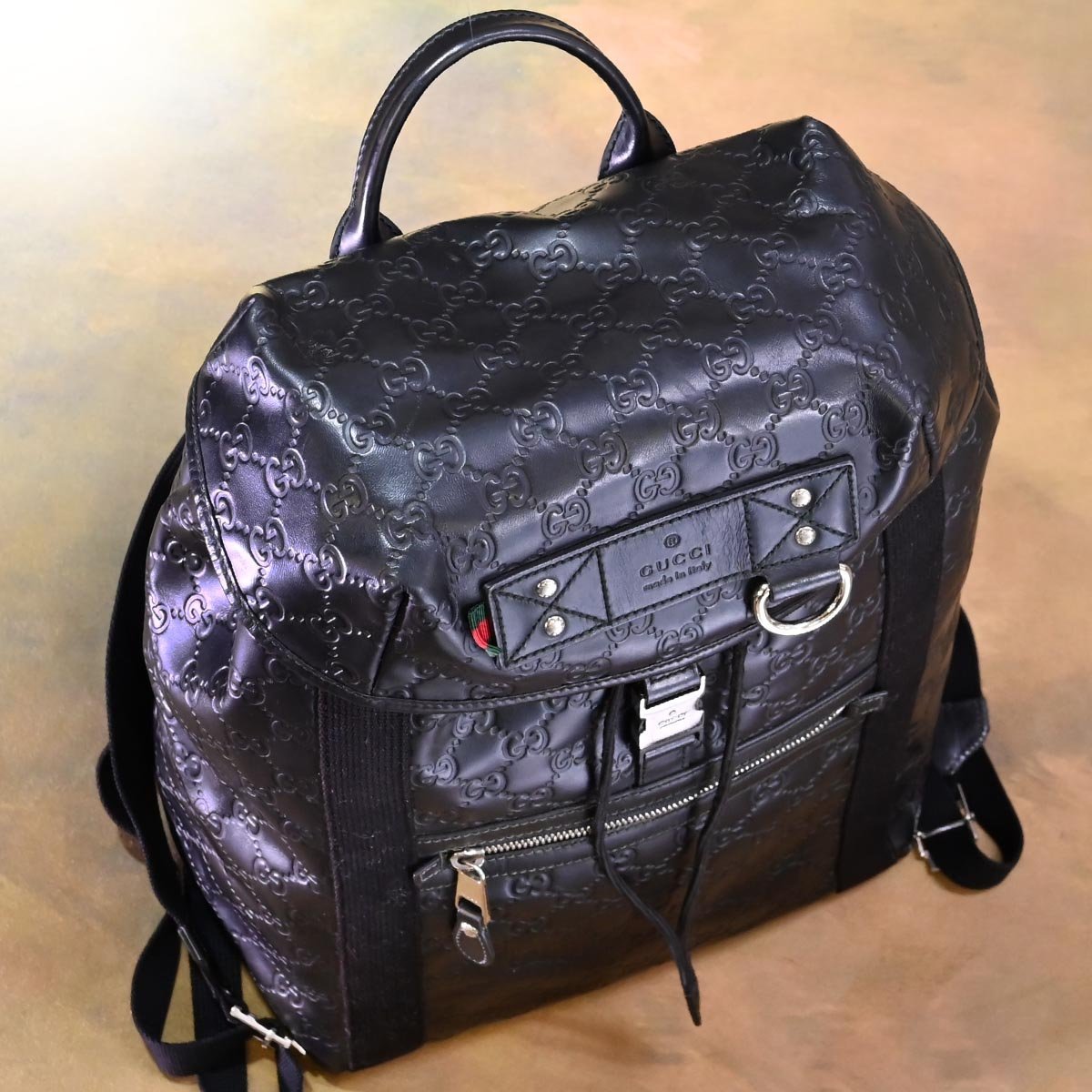 された】 本物 美品 グッチ 最高級グッチシマレザー シグネチャー
