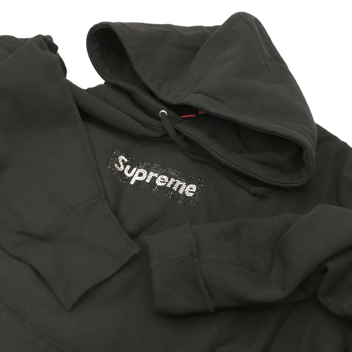 【Mサイズ】Supreme Swarovski Box Logo Hooded Sweatshirt/シュプリーム スワロフスキー ボックス ロゴ フーディ スウェットシャツ_洗濯は1回なので色落ちはほぼしてません。