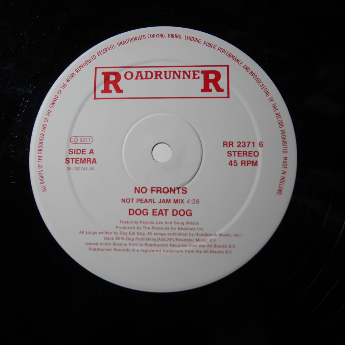 アナログ ● 輸入盤～Dog Eat Dog No Fronts レーベル:Roadrunner Records RR 2371 6_画像4