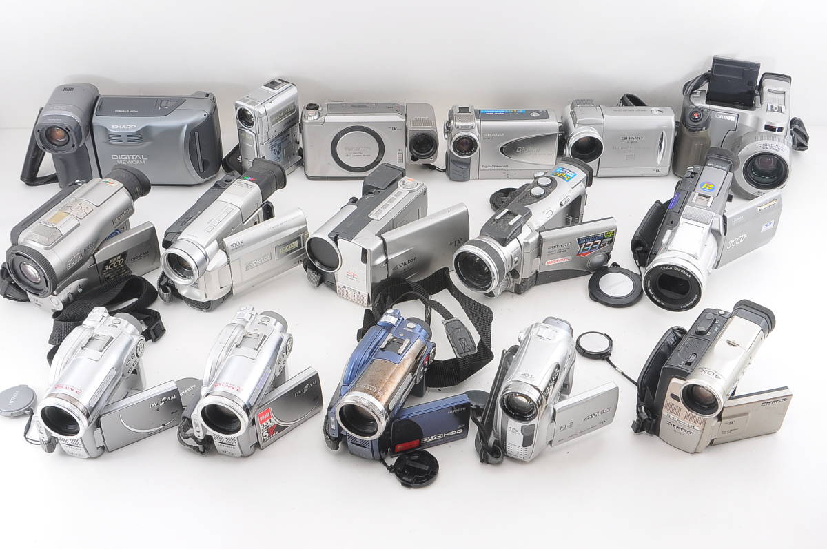[CB30]ビデオカメラ大量まとめセット Canon Panasonic Victor SHARP HITACHI など miniDV ミニDV デジタルビデオカメラ ジャンクの画像1