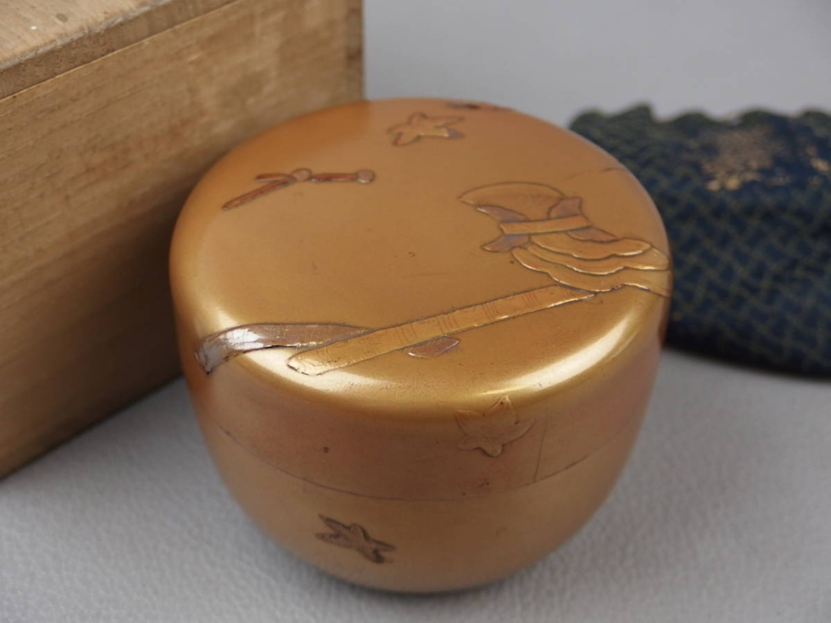 ついに再販開始!】 【骨董・茶道具】☆古い 蒔絵金蒔絵烏帽子図棗