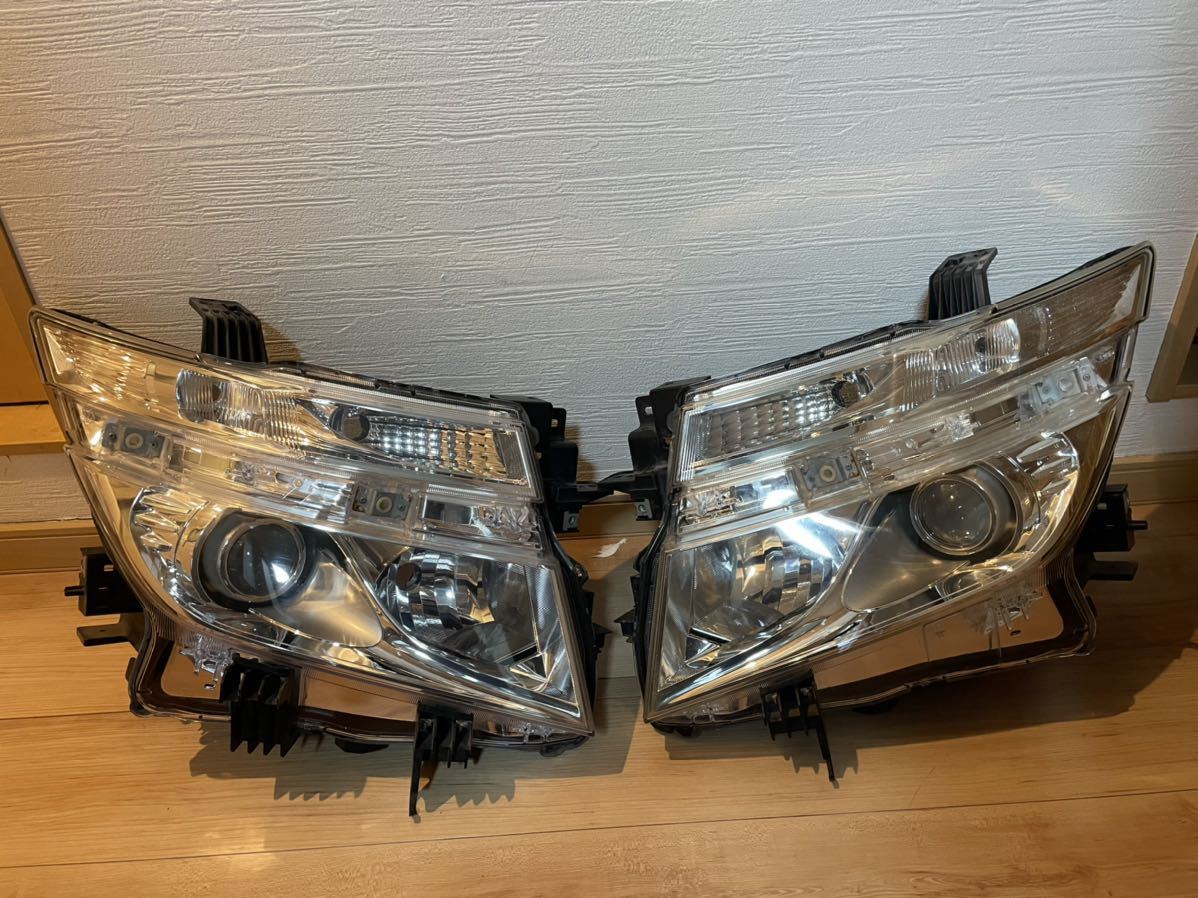 します エルグランド E52 前期 左右HID 値上げ考え中 てになりま