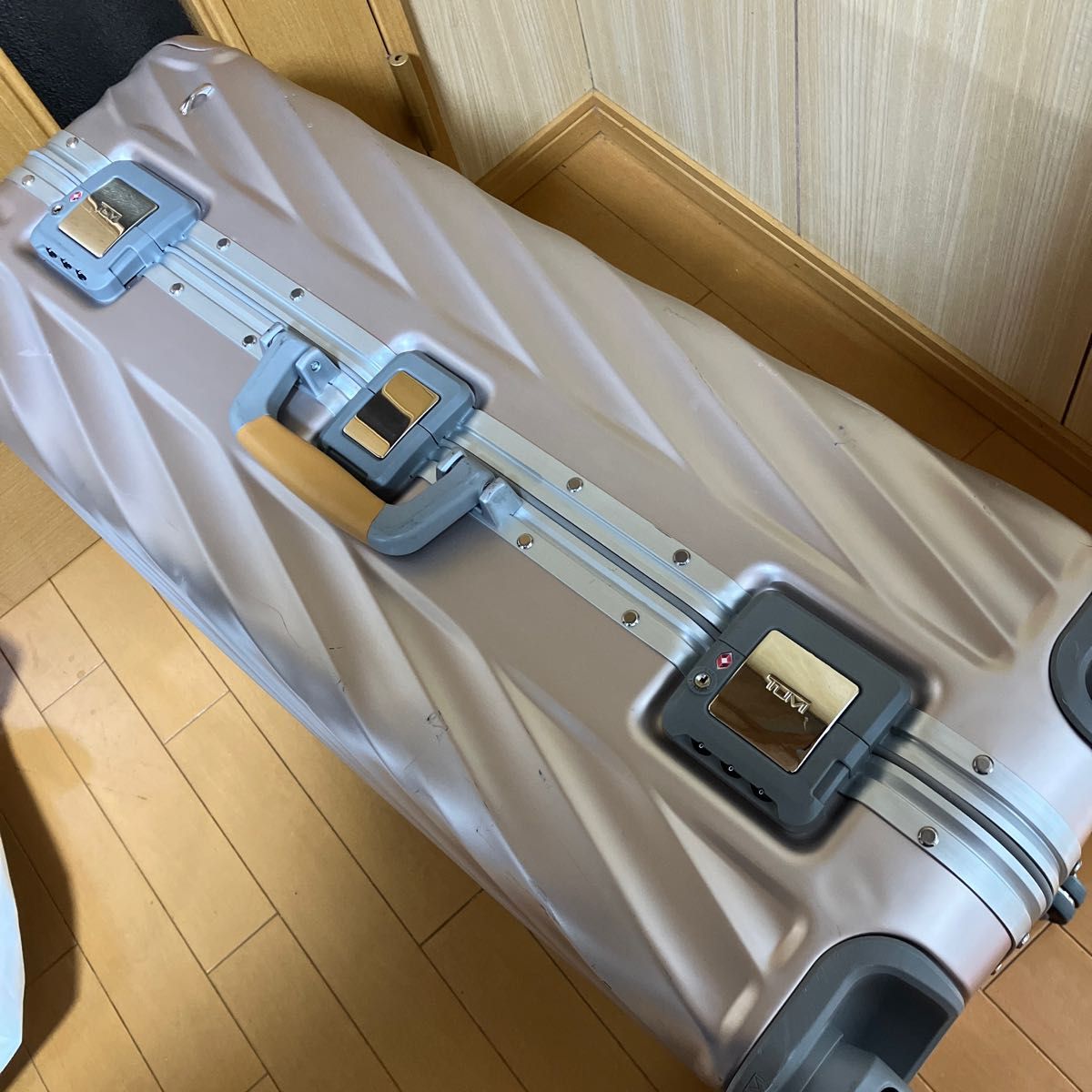 TUMI 19 Degree Aluminum エクステンデッド トリップ | alfasaac.com