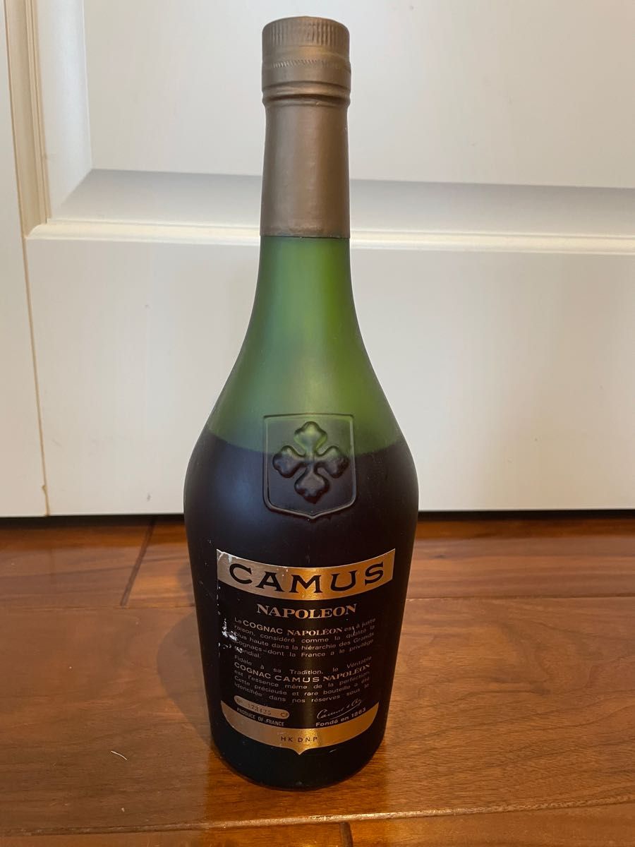 【未開栓】CAMUS NAPOLEON カミュ ナポレオン 700ml  古酒　ブランデー　レア　 