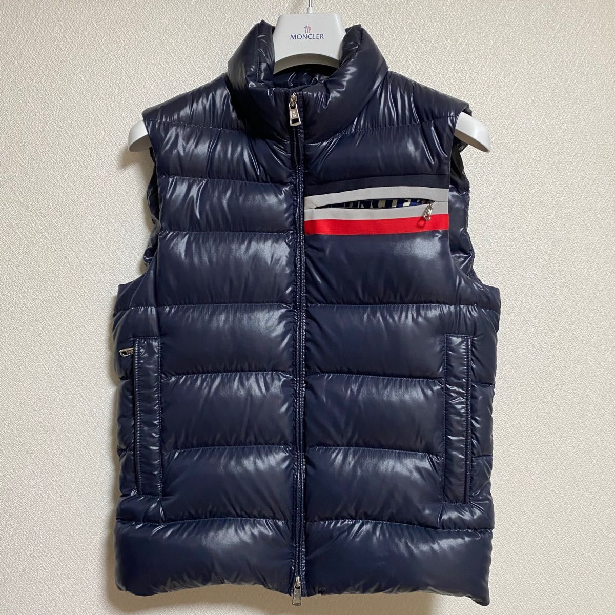 ポスターフレーム MONCLER ダウンベスト PARPAILLON | www