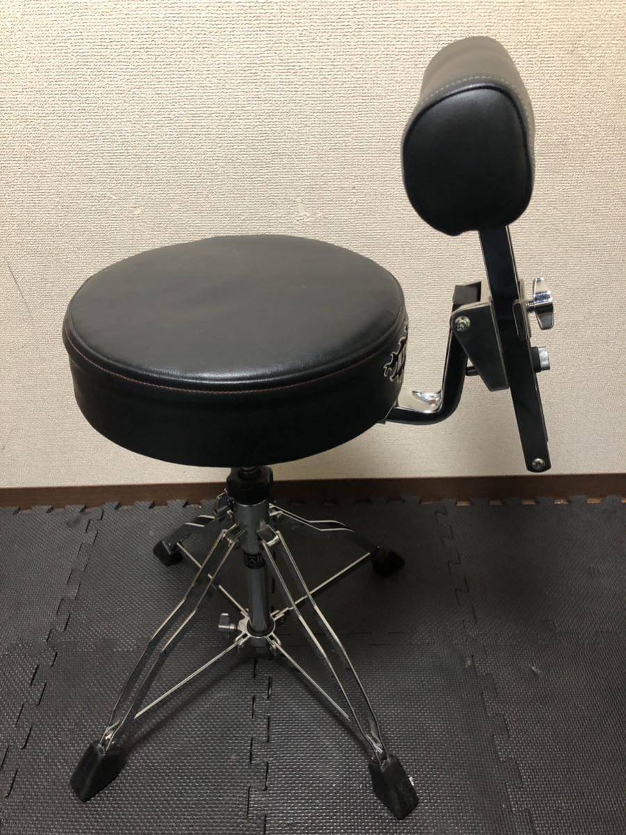 TAMAのドラムスローン4脚1st chair とTAMAバックレスト・ユニットHTB5Bのセット