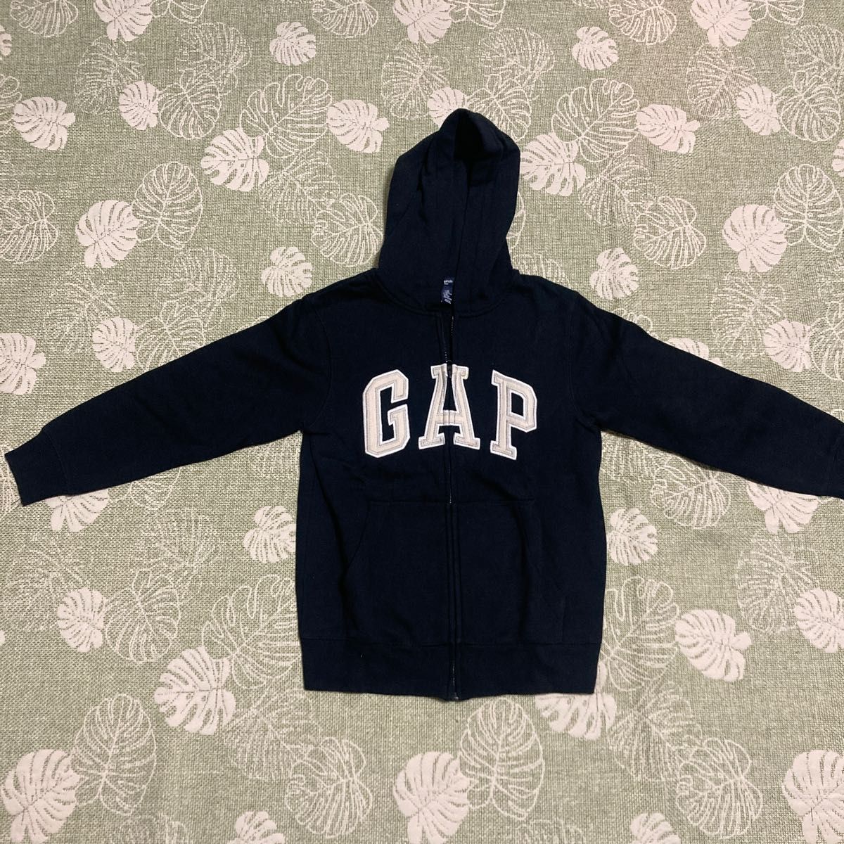 最終値下げ　GAP KIDS  フルジップパーカー　リバーシブルダウンベスト　130