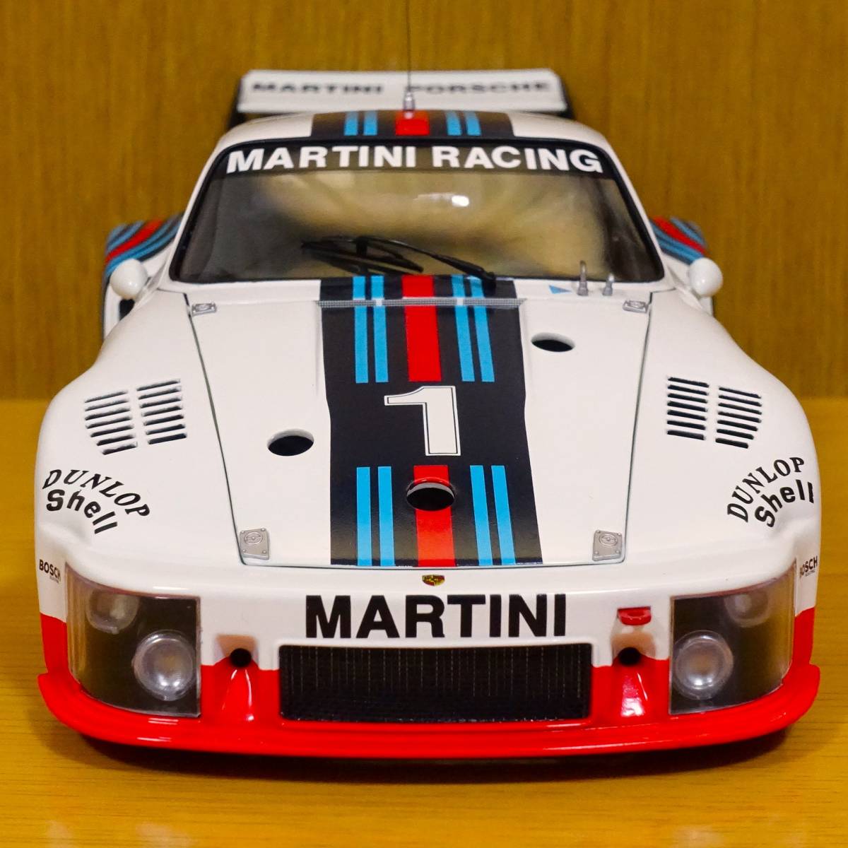  1/18 Porsche 935 Turbo #1 1976World Champion Exoto RLG18104の画像4