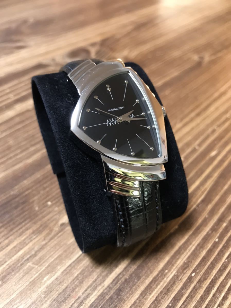 好評受付中 □ハミルトン ベンチュラ H24411732 クオーツ メンズ 中古
