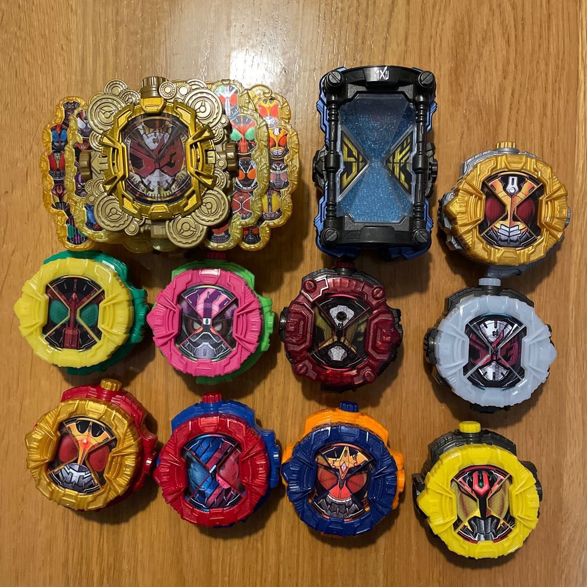 本日限定価格 )仮面ライダージオウ 変身ベルト DXジクウ 本日限定価格 )仮面ライダージオウ 変身ベルト DXジクウ