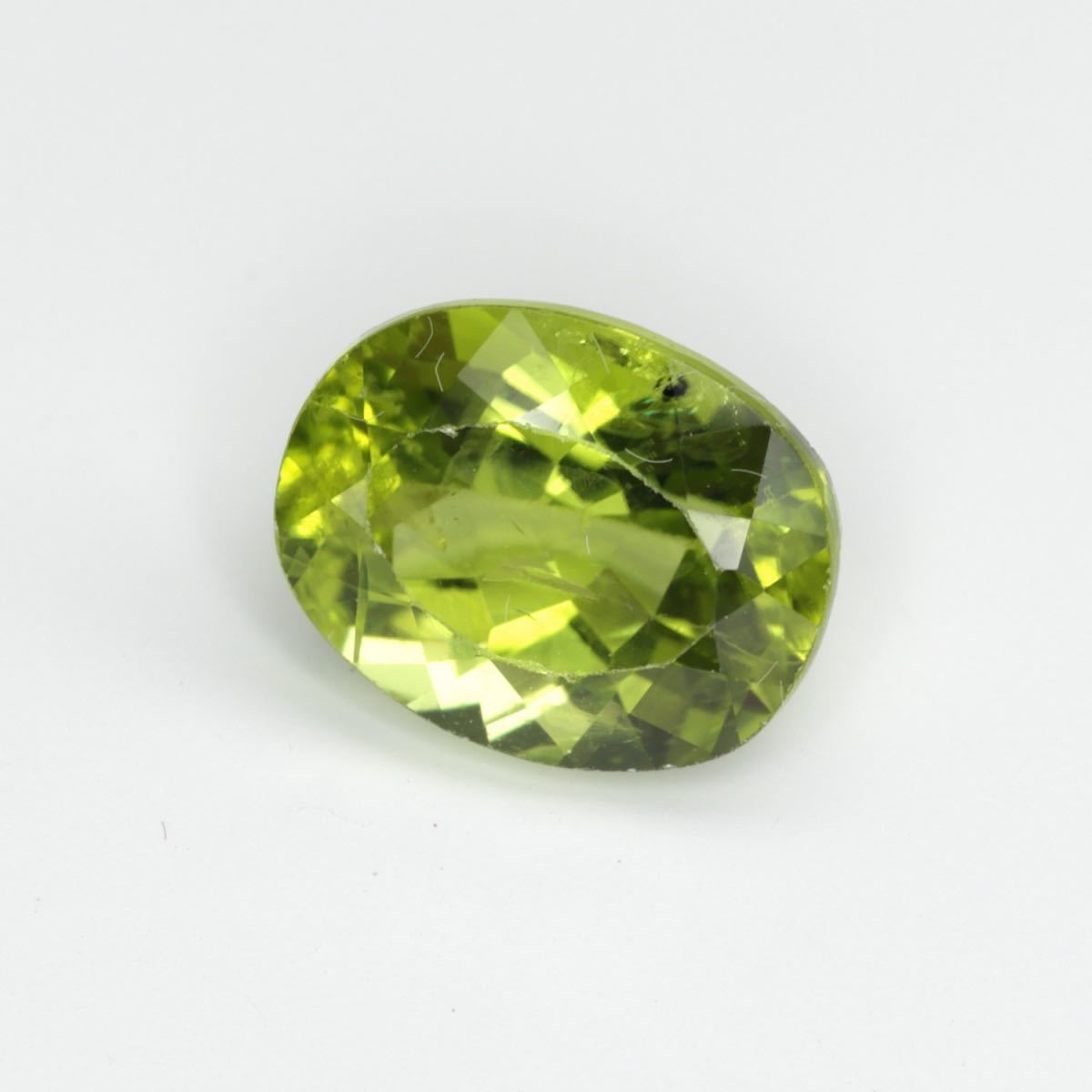 海外限定】 ペリドット ルース 3.64ct ペリドット - fishtowndistrict.com