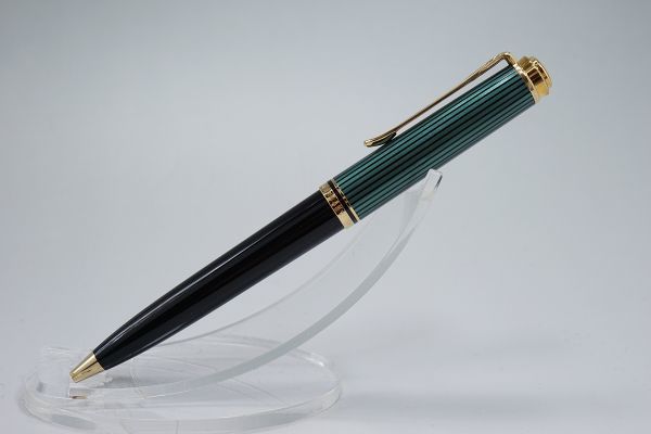 [ новый товар ] пеликан K800 зеленый зеленый . зеленый шариковая ручка подлинный товар гарантия 