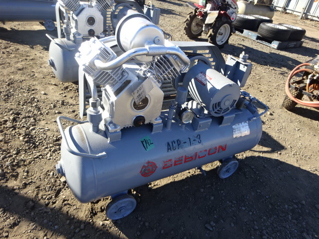 1743 茨城 日立 コンプレッサー2.2kw 100L 1743 茨城 日立 コンプレッサー2.2kw 100L