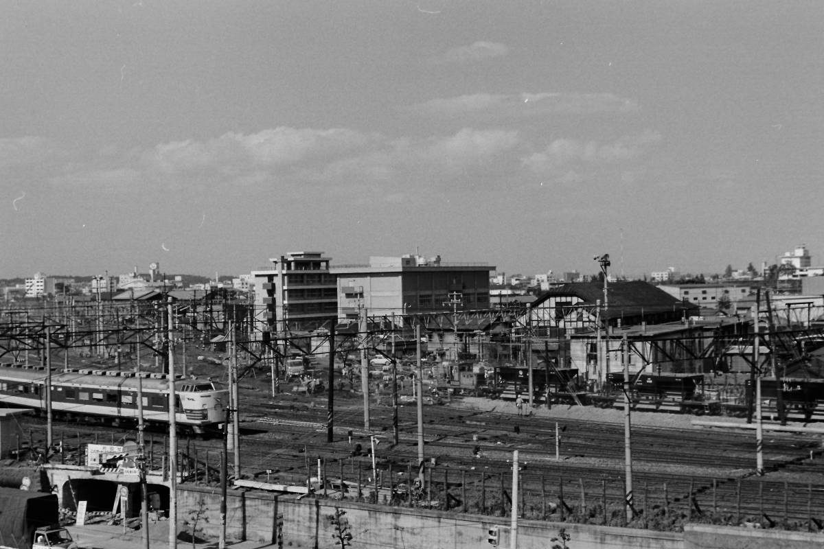 (B23)51 写真 古写真 鉄道 鉄道写真 ひばり 仙台 仙台駅 1973年5月 約50年前の仙台 フィルム 白黒 ネガ まとめて 17コマ の画像4