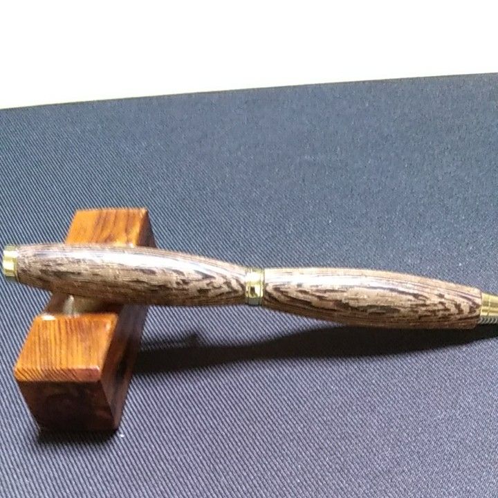 銘木タガヤサン　上杢　ハンドメイド木製ボールペン　