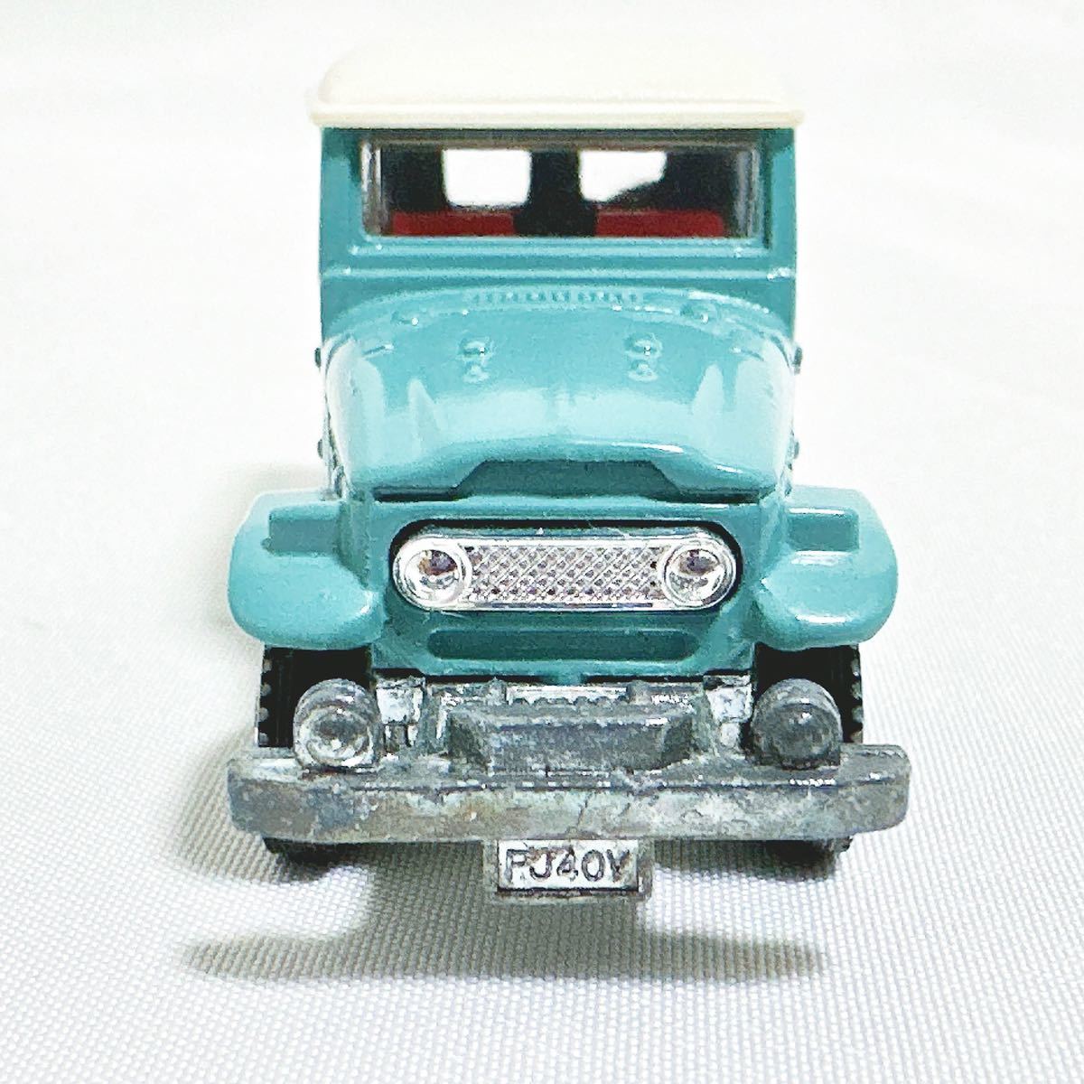 激レア tomica トミカ 黒箱 No.2 TOYOTA LAND CRUISER 1/60 トヨタ ランドクルーザー 水色 旧ホイール? 日本製 美品 絶版 ミニカーの画像5