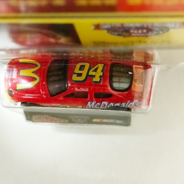 ★レア★　未開封　RACING CHAMPIONS NASCAR 1:144 scale DIE CAST replica BILL ELLIOTT　レーシングチャンピオン　ミニカー　_画像6