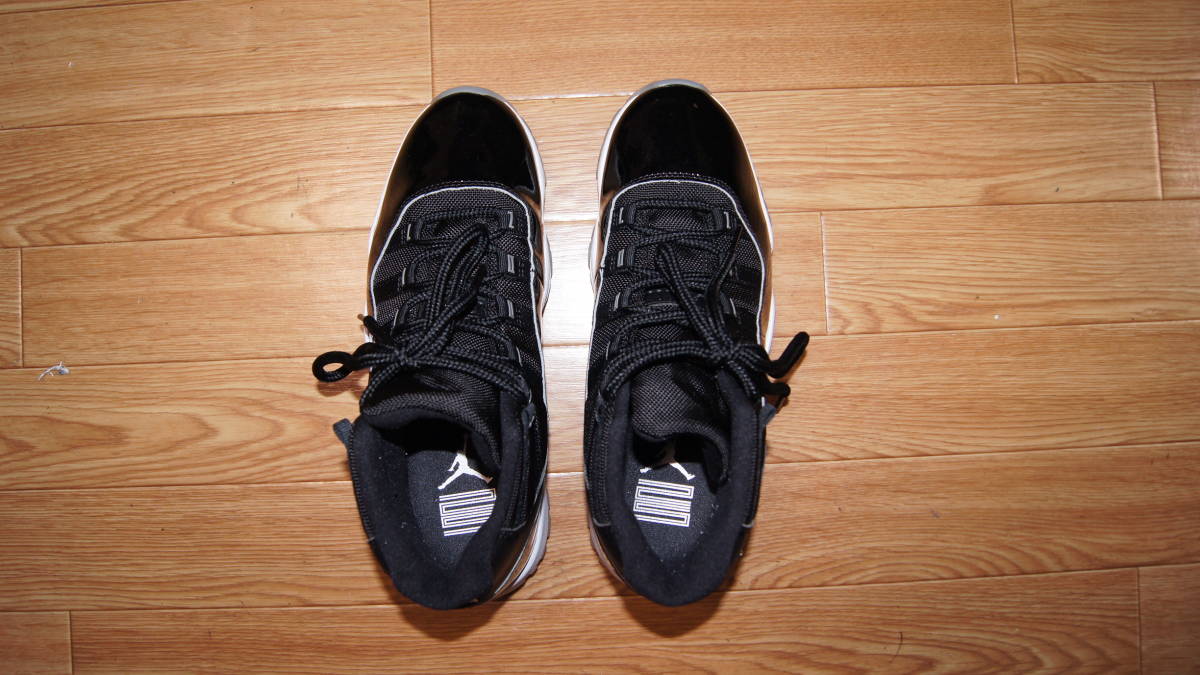 AIR JORDAN 11 RETRO BLACK 27CM 中古