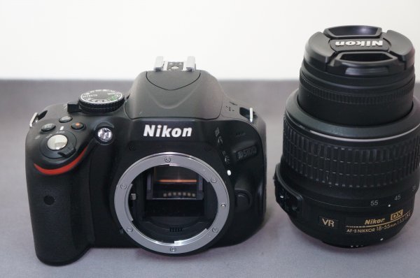 NIKON　D5100　デジタル一眼レフカメラ　16.2メガピクセル　ニコン_画像2