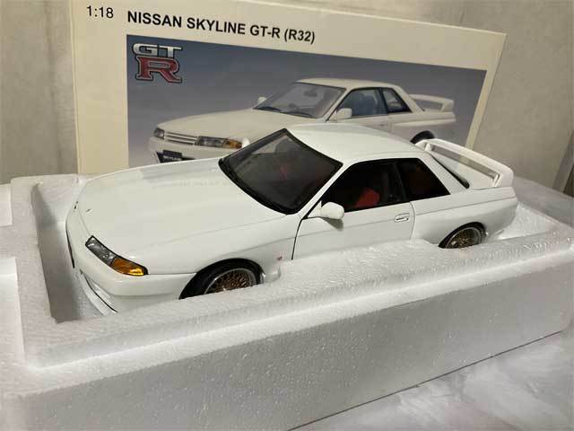 ヤフオク! - 1/18 オートアート ニッサン スカイライン 2000G...