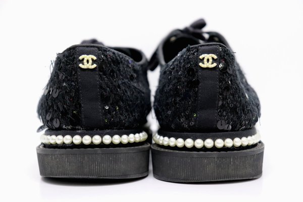 シャネル CHANEL ツイードスニーカー ブラック 黒 スパンコール